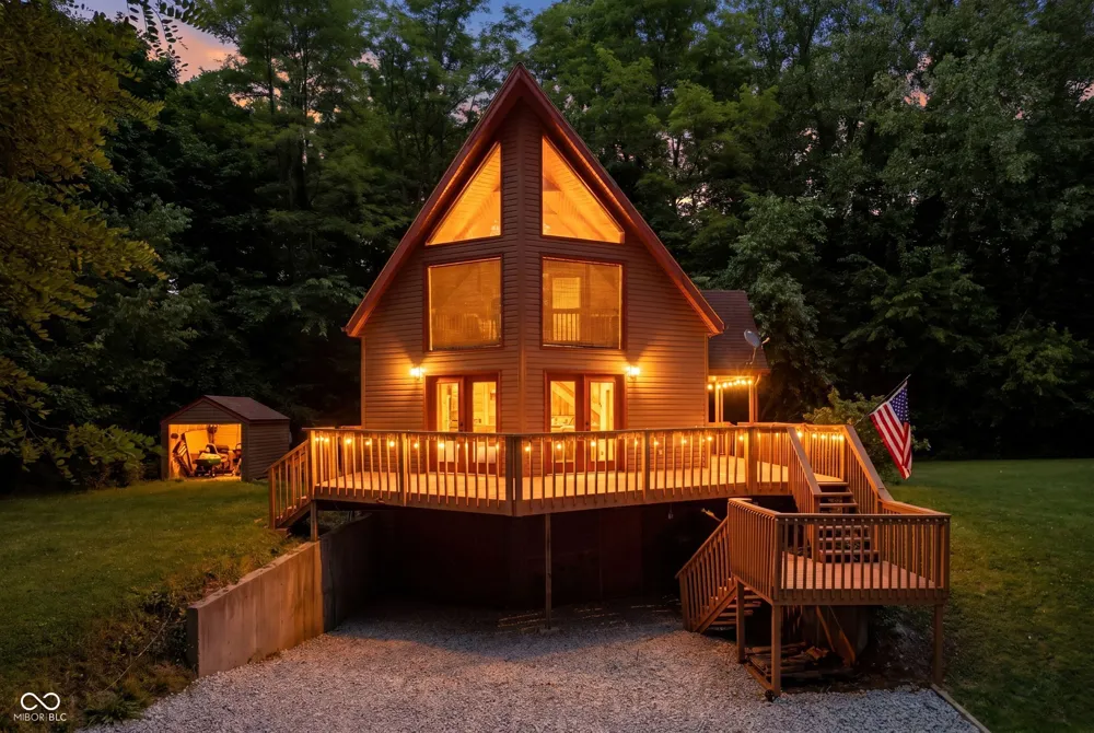 11099 Bushy Road Metamora, IN 47030