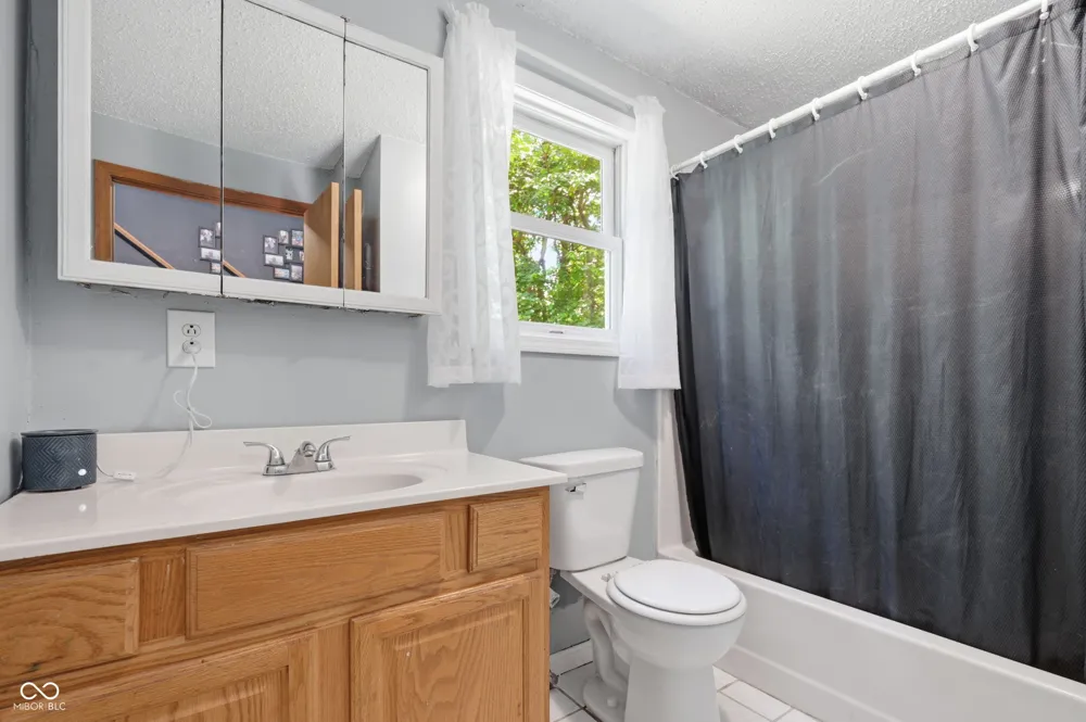 11099 Bushy Road Metamora, IN 47030