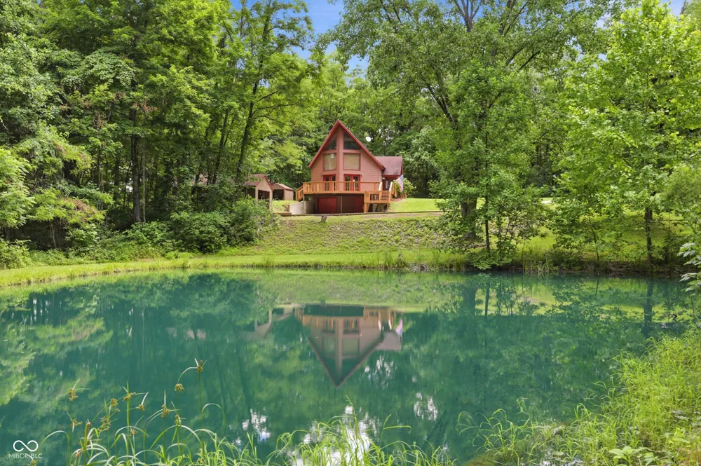 11099 Bushy Road Metamora, IN 47030