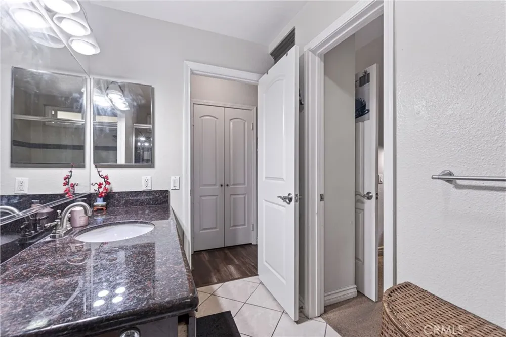 2925 Spaulding Street #303 Long Beach, CA 90804