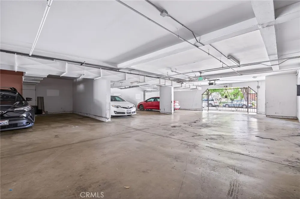 2925 Spaulding Street #303 Long Beach, CA 90804