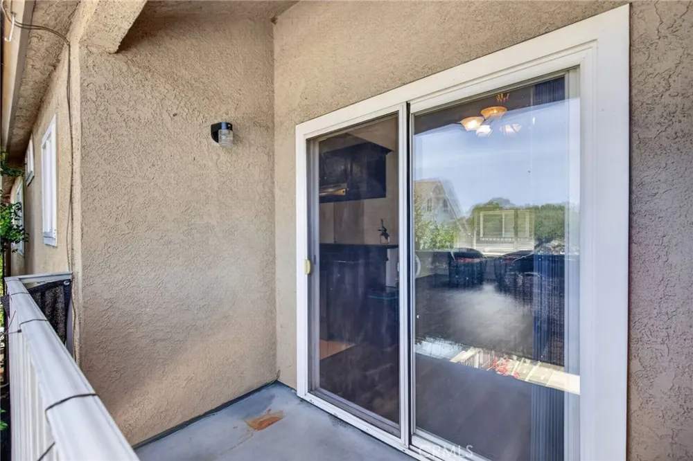 2925 Spaulding Street #303 Long Beach, CA 90804