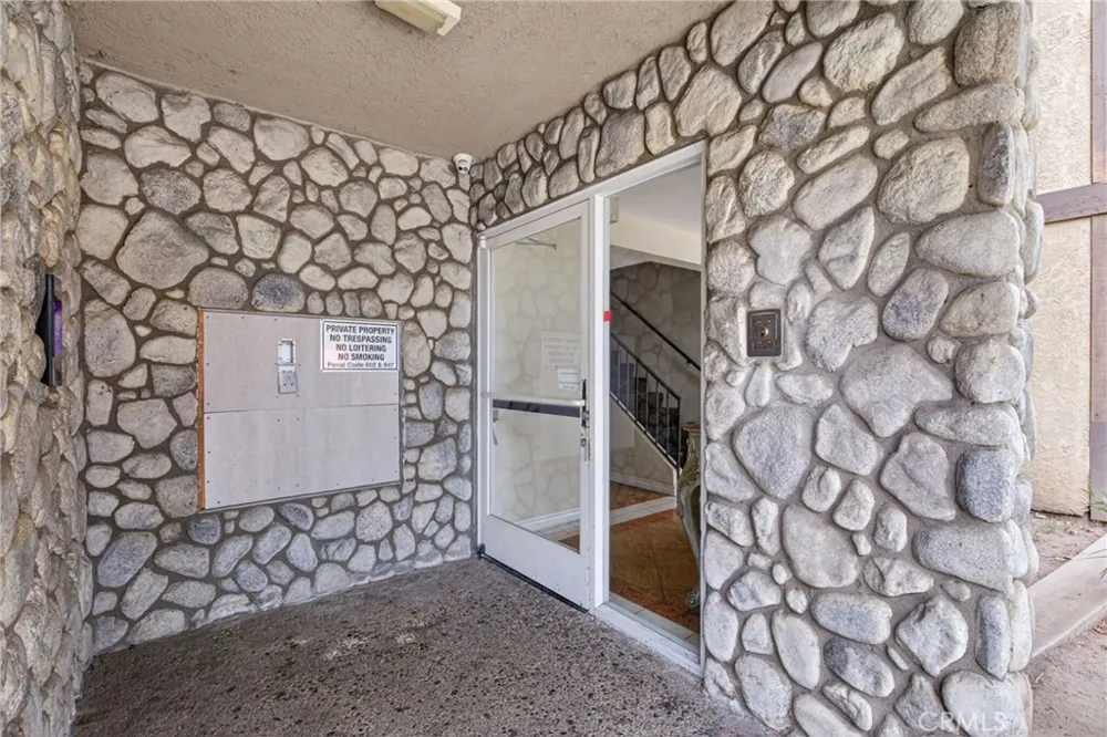 2925 Spaulding Street #303 Long Beach, CA 90804