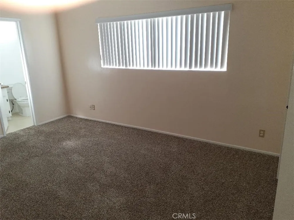 15414 Larch Lawndale, CA 90260