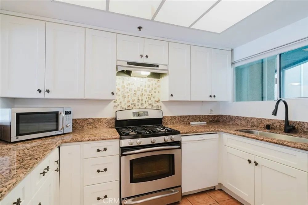 2900 Fairway #501 La Crescenta, CA 91214