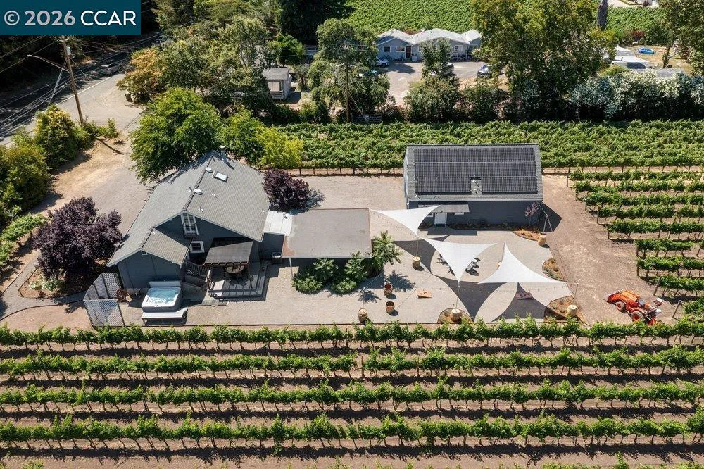 100 Foothill Blvd Calistoga, CA 94515