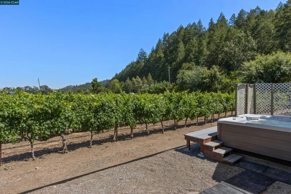 100 Foothill Blvd Calistoga, CA 94515