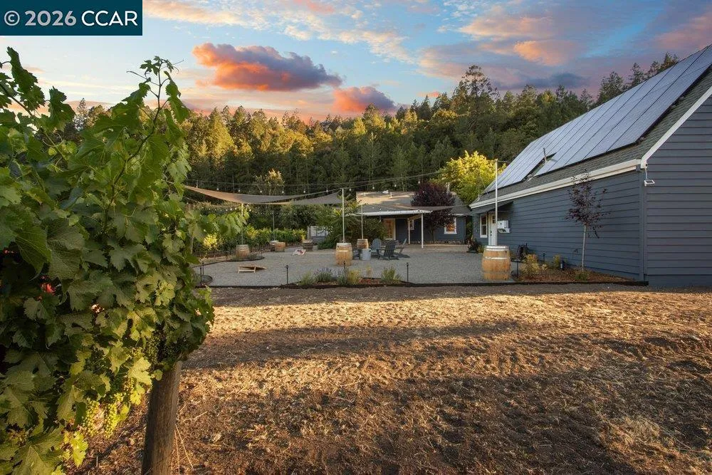 100 Foothill Blvd Calistoga, CA 94515