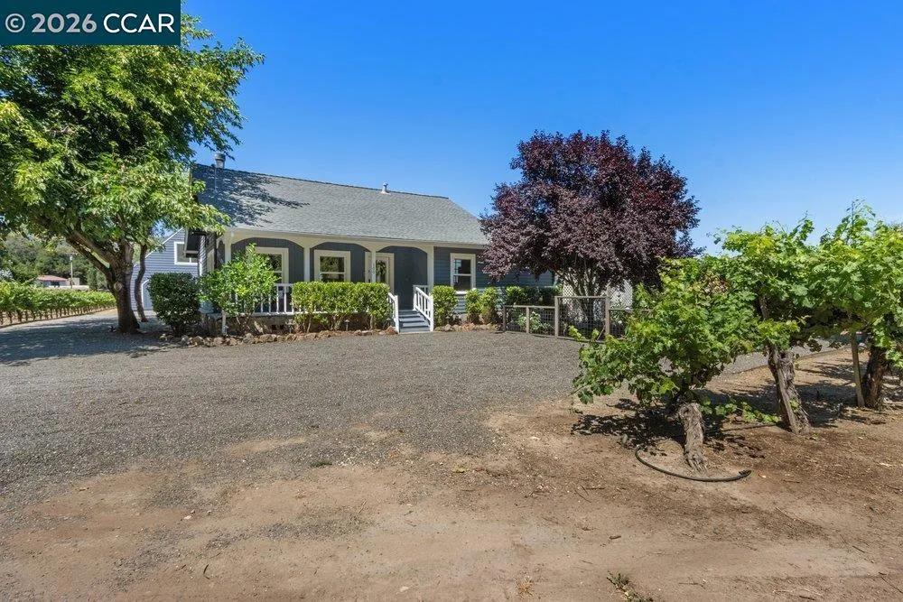 100 Foothill Blvd Calistoga, CA 94515