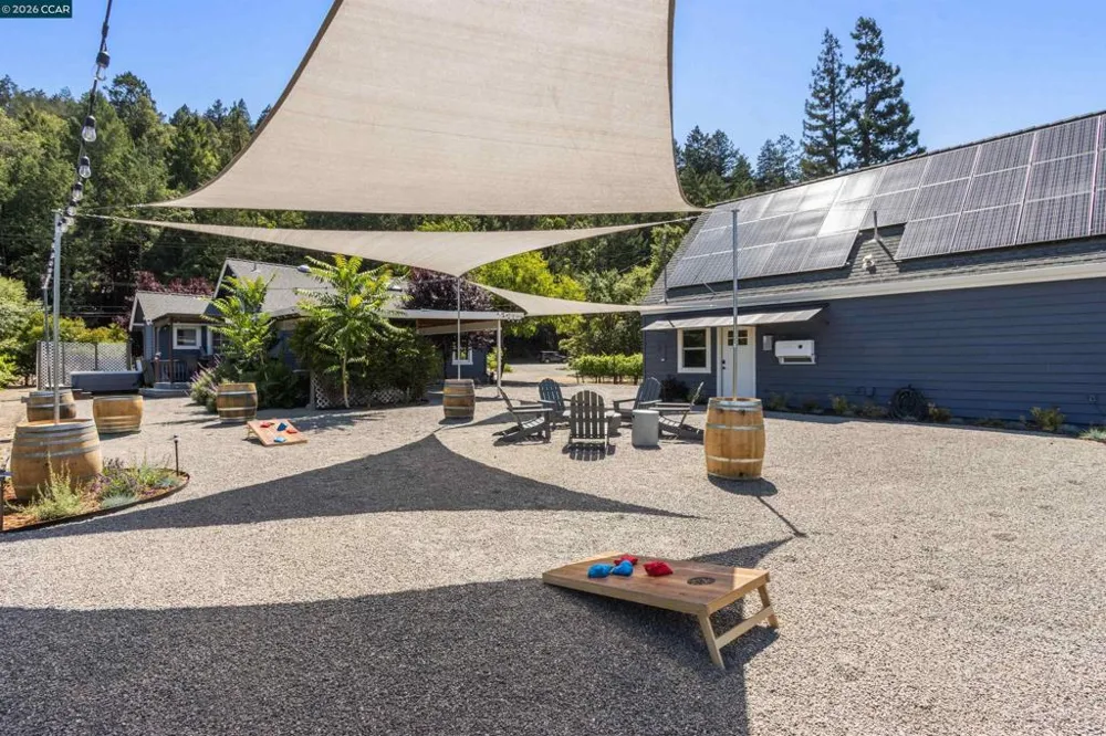 100 Foothill Blvd Calistoga, CA 94515