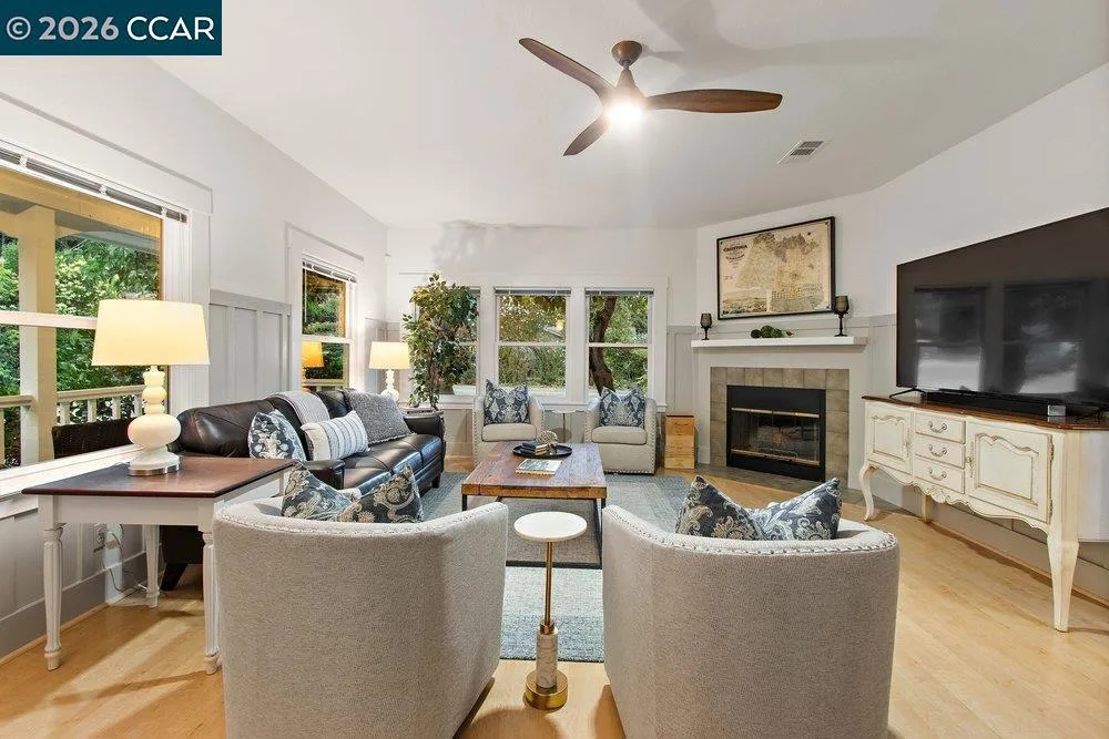 100 Foothill Blvd Calistoga, CA 94515