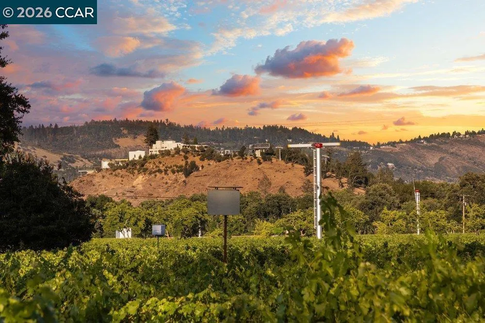 100 Foothill Blvd Calistoga, CA 94515
