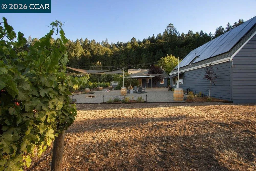 100 Foothill Blvd Calistoga, CA 94515