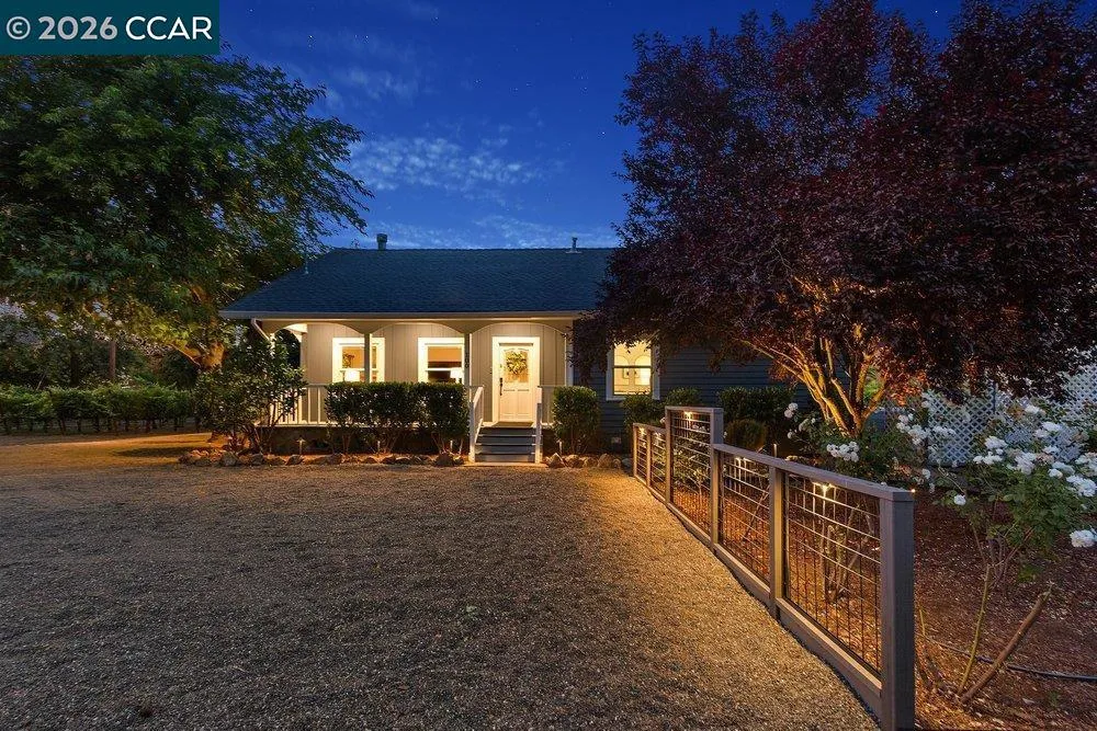 100 Foothill Blvd Calistoga, CA 94515
