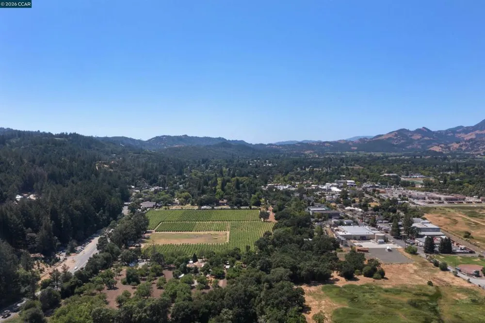 100 Foothill Blvd Calistoga, CA 94515