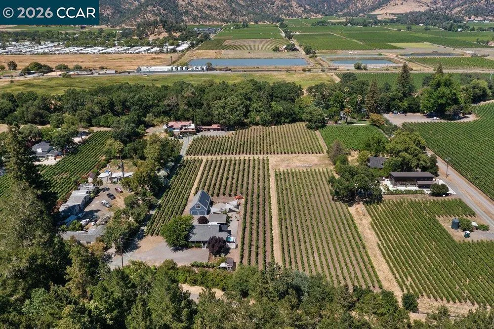 100 Foothill Blvd Calistoga, CA 94515