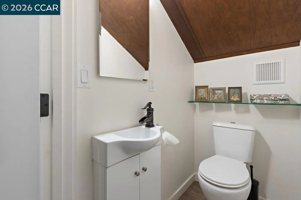 100 Foothill Blvd Calistoga, CA 94515
