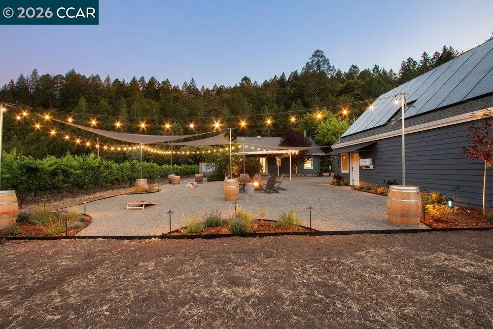 100 Foothill Blvd Calistoga, CA 94515