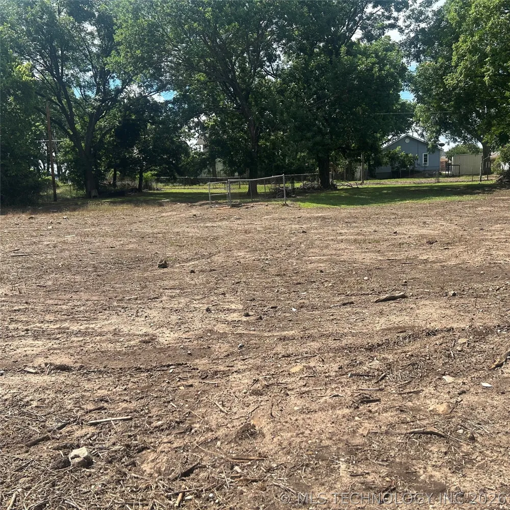 305 E Tahlequah Sulphur, OK 73086