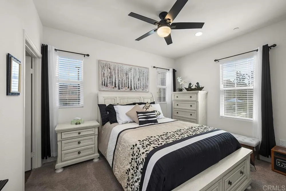 8654 Amherst Santee, CA 92071