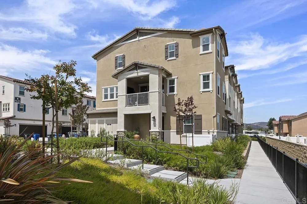 8654 Amherst Santee, CA 92071
