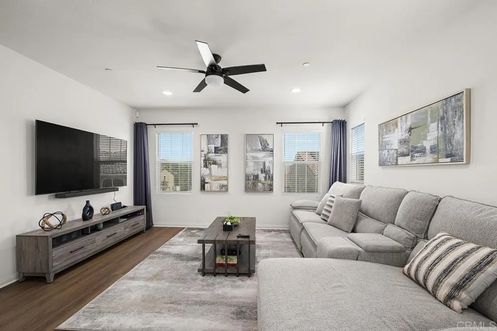 8654 Amherst Santee, CA 92071