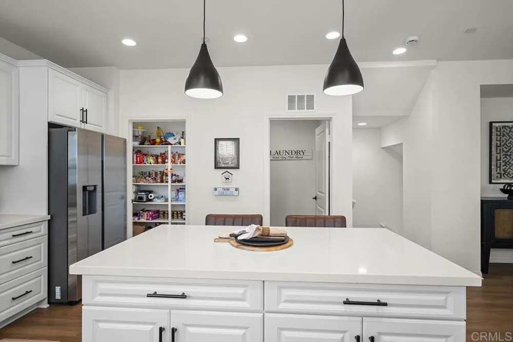 8654 Amherst Santee, CA 92071