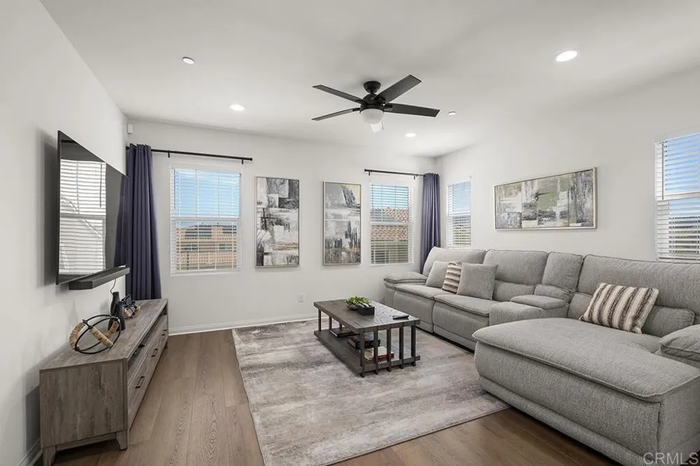 8654 Amherst Santee, CA 92071