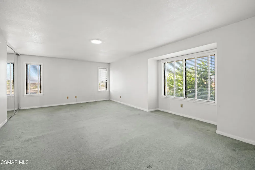 24154 Mentry Drive Newhall, CA 91321