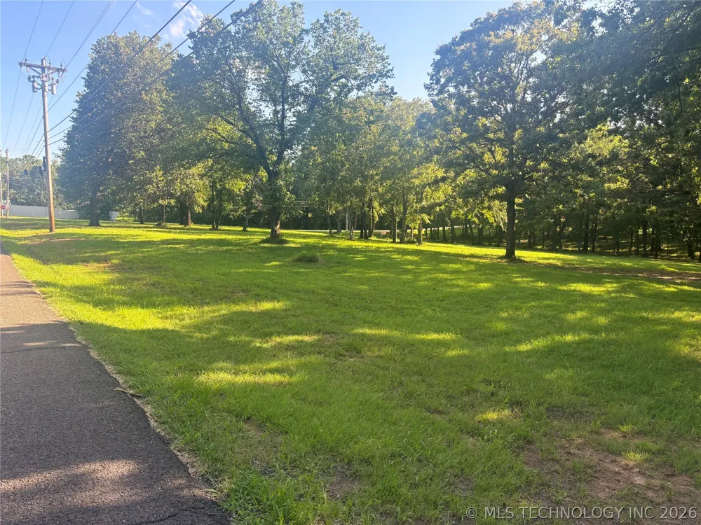 700 ROAD E Wagoner, OK 74467