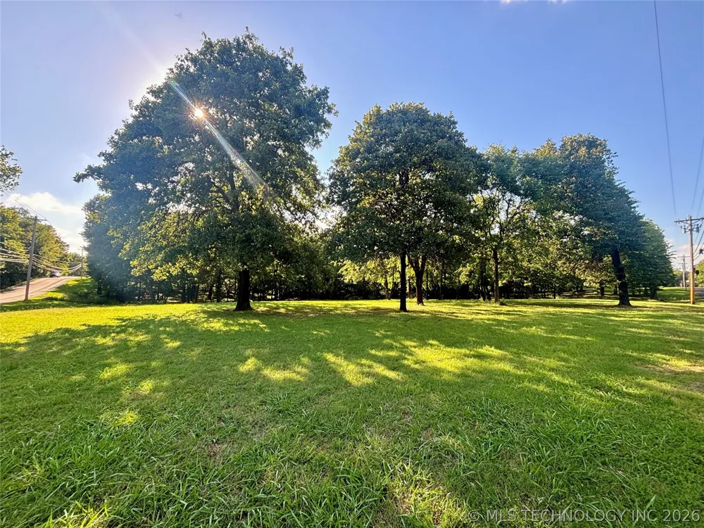 700 ROAD E Wagoner, OK 74467