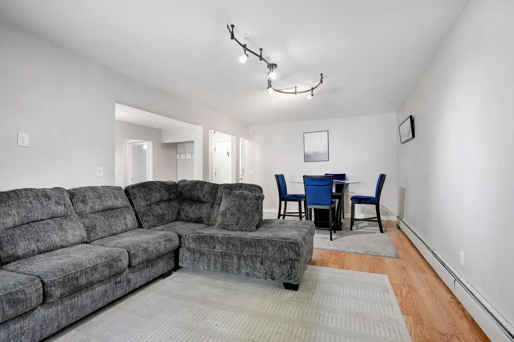 10840 Rockford Road #212 Plymouth, MN 55442