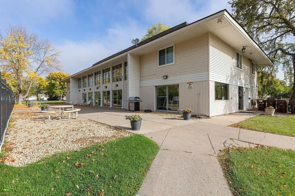 10840 Rockford Road #212 Plymouth, MN 55442