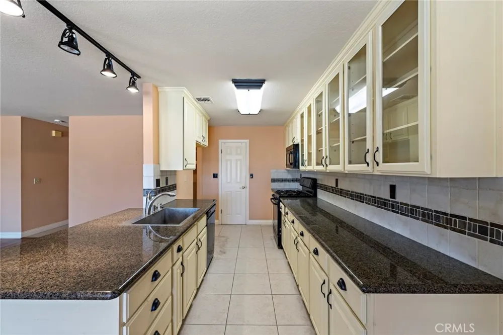 27535 Lakeview #49 Helendale, CA 92342