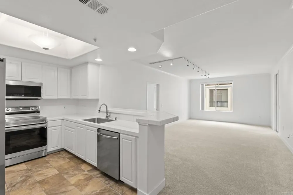9237 Regents Road #K218 La Jolla, CA 92037