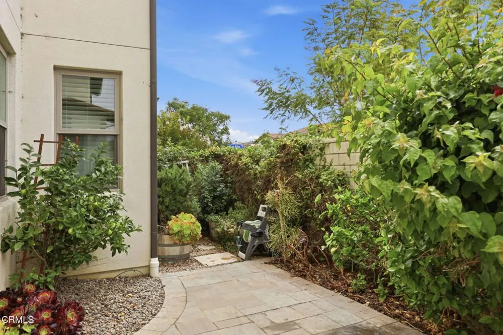 283 Los Altos Walk Ventura, CA 93004