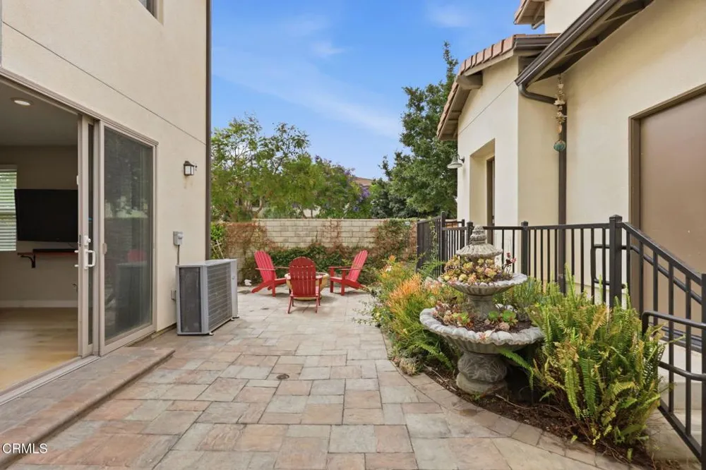 283 Los Altos Walk Ventura, CA 93004