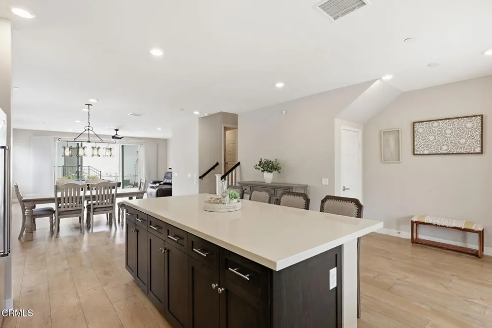 283 Los Altos Walk Ventura, CA 93004