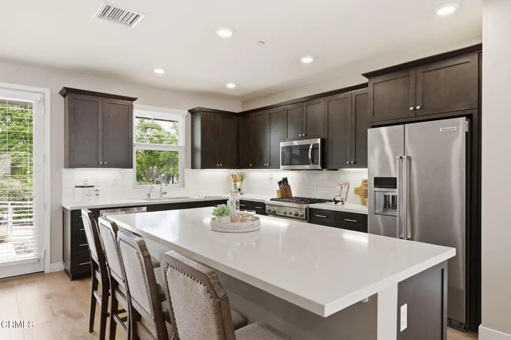 283 Los Altos Walk Ventura, CA 93004