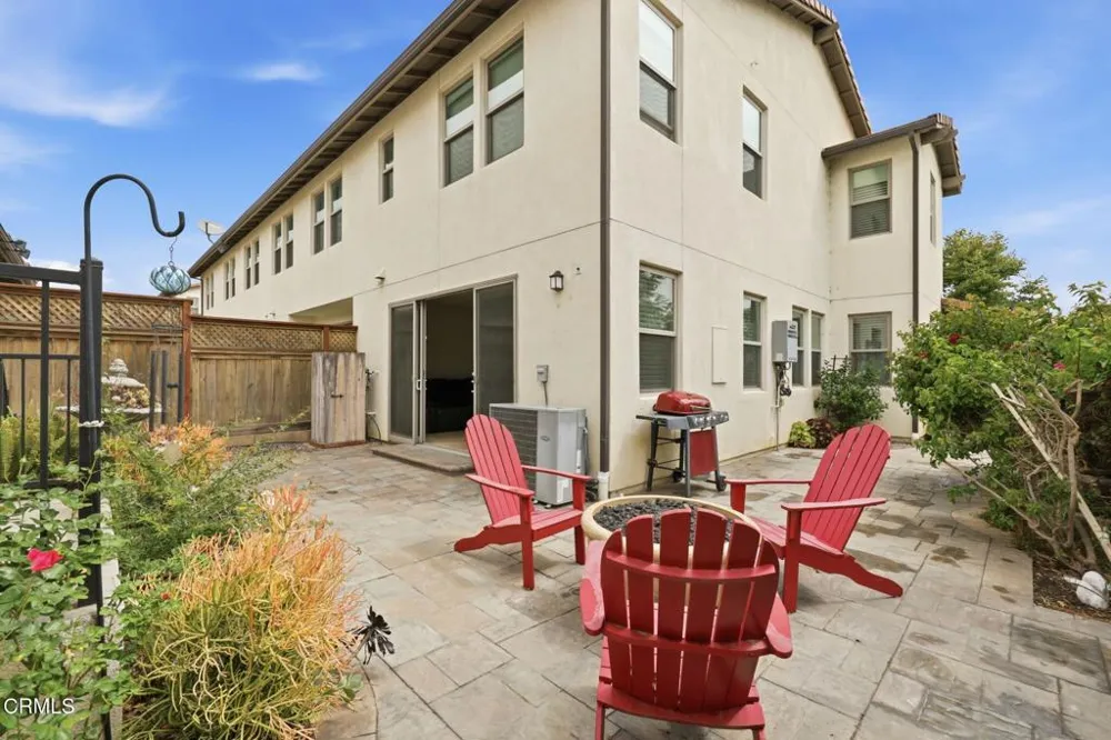 283 Los Altos Walk Ventura, CA 93004