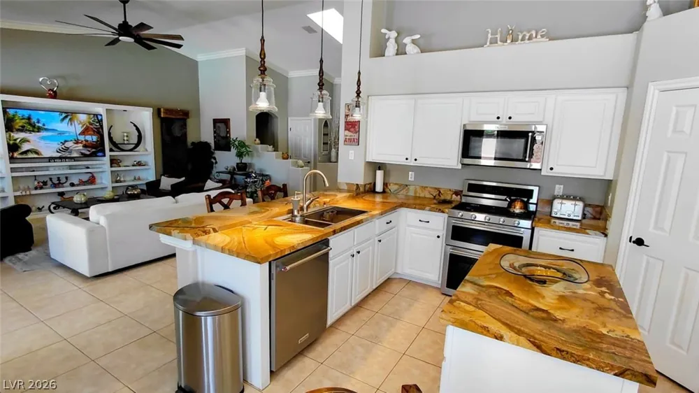 2490 Hoopes Avenue Henderson, NV 89052