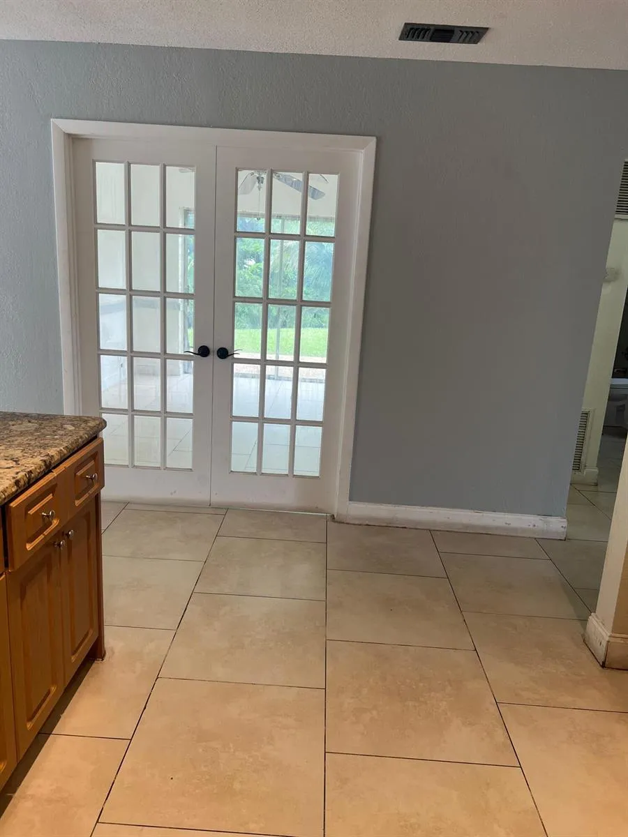 8586 NW 23rd Manor #W Coral Springs, FL 33065
