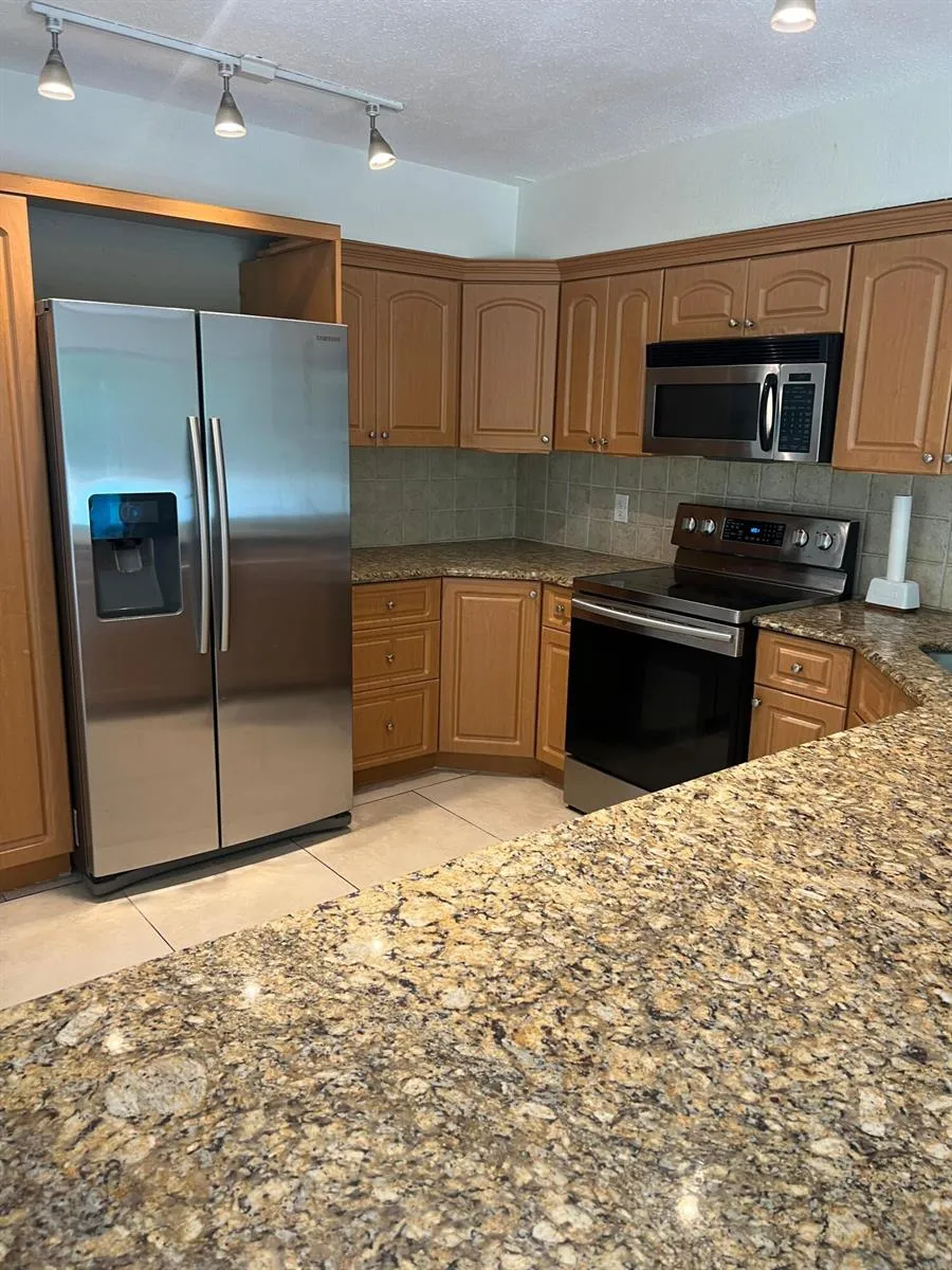 8586 NW 23rd Manor #W Coral Springs, FL 33065