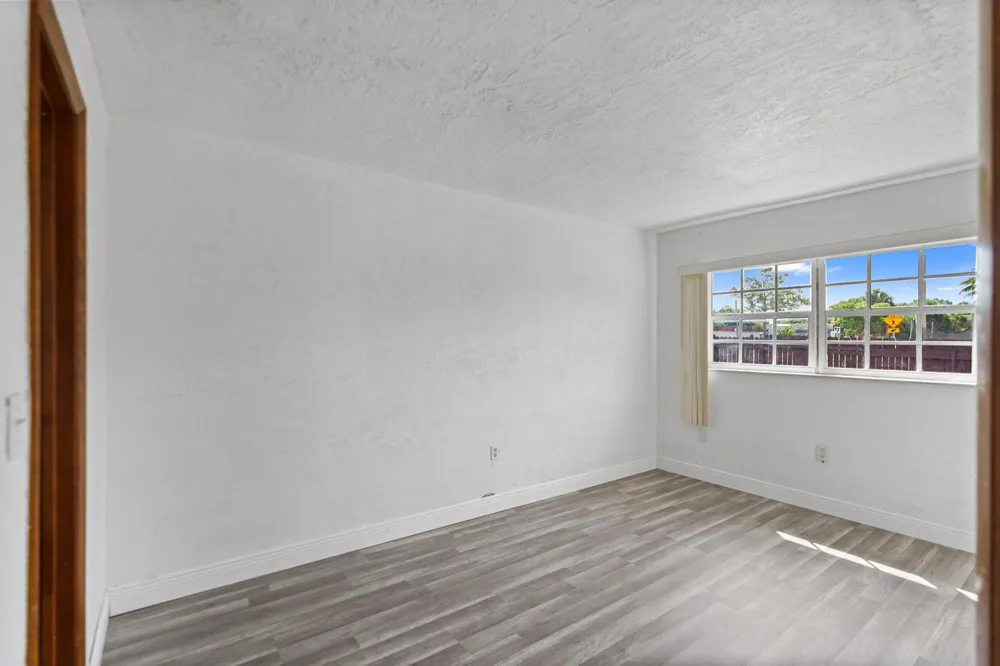 3930 NW 207 St Road Miami Gardens, FL 33055