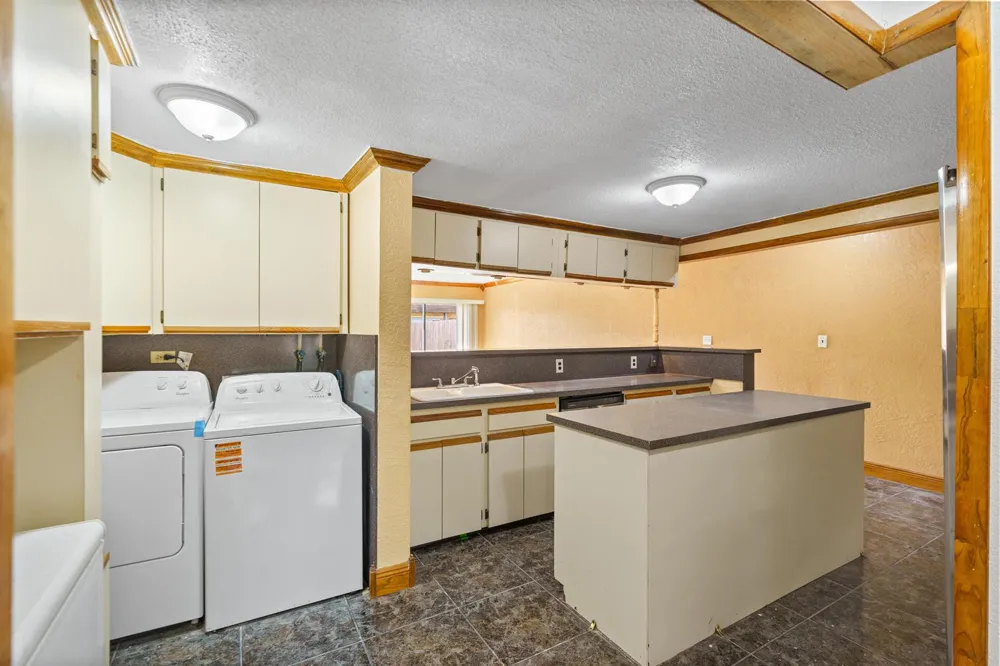 3930 NW 207 St Road Miami Gardens, FL 33055