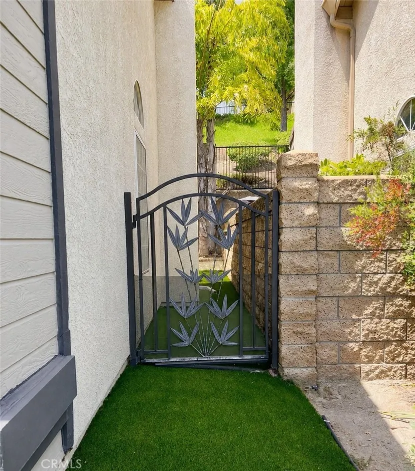 16121 Olivemill La Mirada, CA 90638