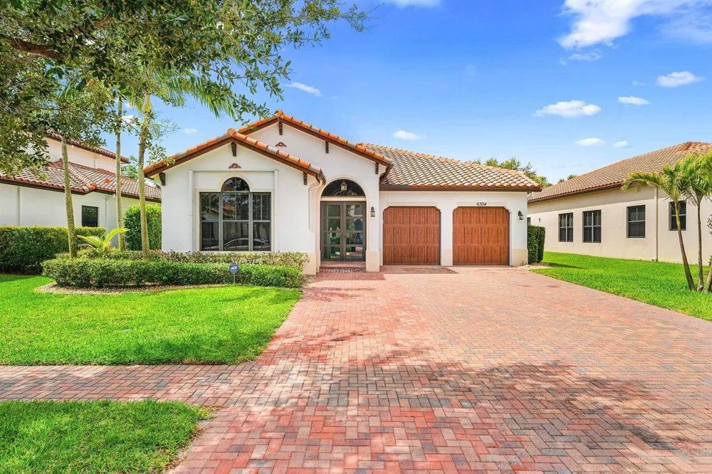 6304 Vireo Court Lake Worth, FL 33463