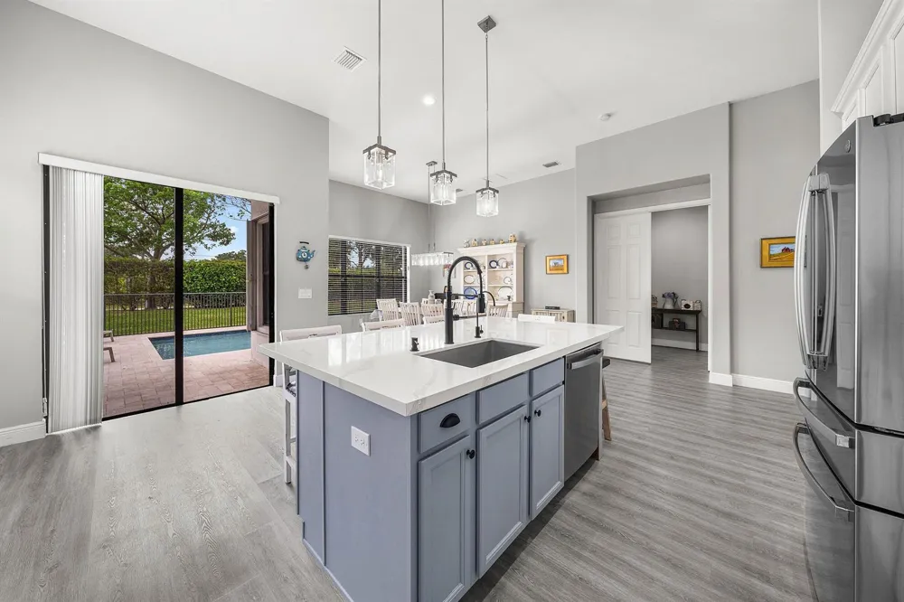 6304 Vireo Court Lake Worth, FL 33463