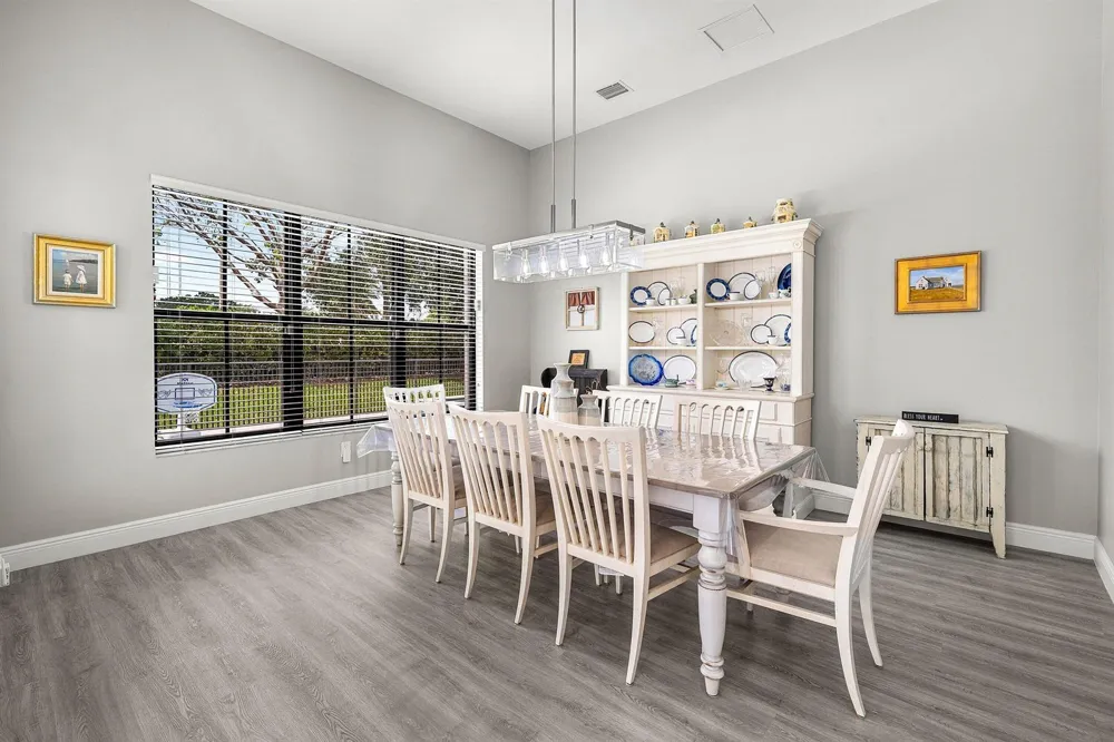 6304 Vireo Court Lake Worth, FL 33463