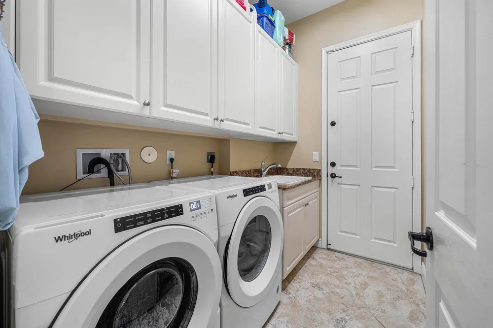 6304 Vireo Court Lake Worth, FL 33463